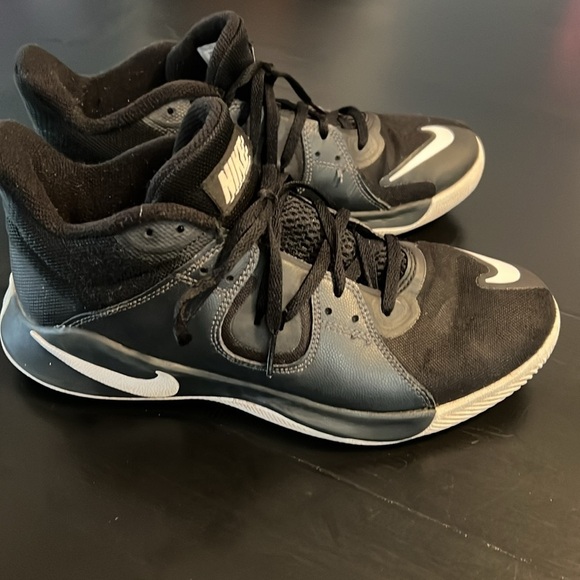 Nike shoes sneakers - Picture 3 of 7